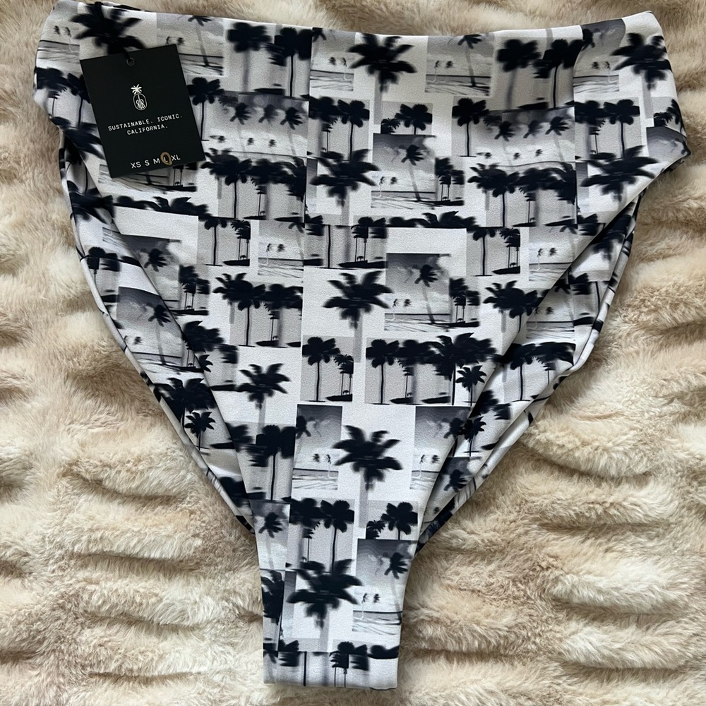 Skatie Swim x Rocky Barnes Monroe bottom in Rosarito, size L.
